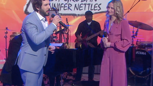 Josh performs “99 Years” on the Today Show with Jennifer Nettles!